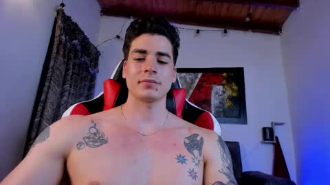 Snapshot of liamwyatt_ chatting on February 27, 8:13 am liamwyatt_ online show from February 27, 8:13 am