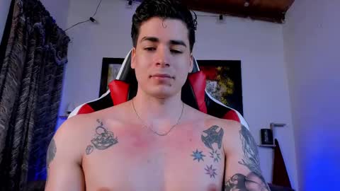 Snapshot of liamwyatt_ chatting on February 27, 2:03 am liamwyatt_ online show from February 27, 2:03 am