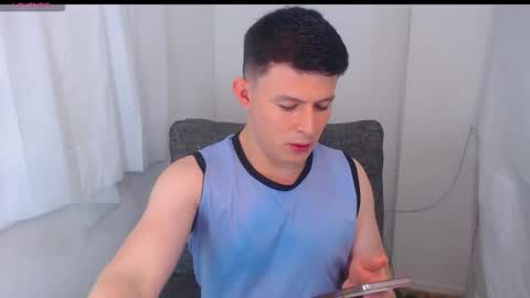 lian_eathan online show from March 21, 8:35 pm