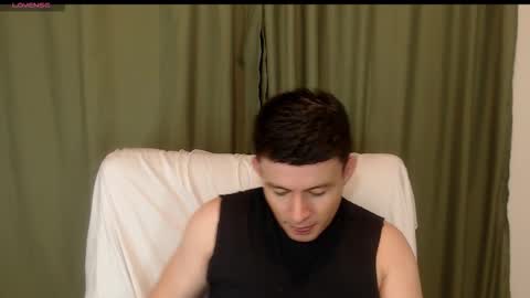 lian_eathan online show from November 12, 11:29 pm