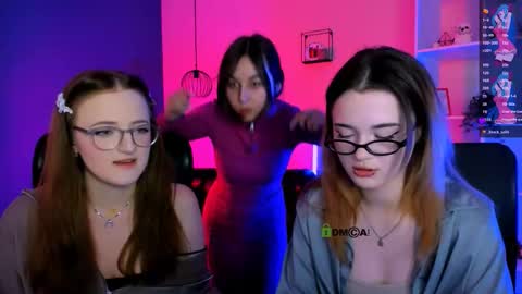 Little Liana  online show from January 31, 9:01 pm