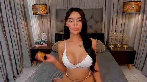 lianafoxontop online show from February 26, 9:40 pm