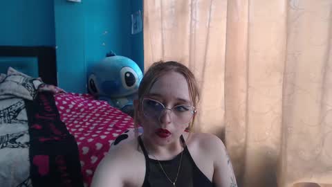 Snapshot of liaroberts1 chatting on February 11, 6:44 pm Lia Roberts online show from February 11, 6:44 pm