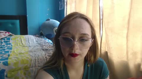 Snapshot of liaroberts1 chatting on February 1, 6:08 pm Lia Roberts online show from February 1, 6:08 pm