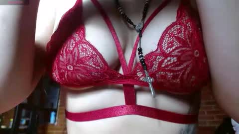 Liarouse04 online show from January 19, 12:37 pm