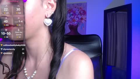 Snapshot of liawhite_x chatting on January 28, 6:39 pm lia online show from January 28, 6:39 pm