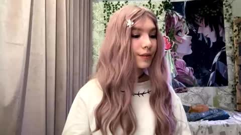 Lola online show from September 28, 7:12 pm