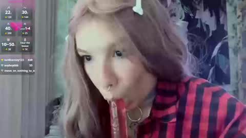 Lola online show from September 22, 7:51 pm