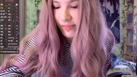 Lola online show from September 25, 7:21 pm