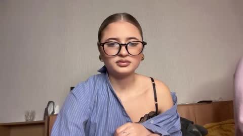 librelover online show from November 25, 12:59 pm