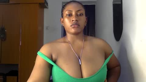 Snapshot of lick_my_pussyyy226651 chatting on January 18, 1:41 am caira online show from January 18, 1:41 am
