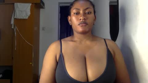 Snapshot of lick_my_pussyyy226651 chatting on February 9, 1:55 am caira online show from February 9, 1:55 am