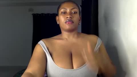 Snapshot of lick_my_pussyyy226651 chatting on September 13, 10:34 pm caira online show from September 13, 10:34 pm