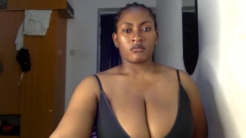 Snapshot of lick_my_pussyyy226651 chatting on February 6, 11:48 pm caira online show from February 6, 11:48 pm