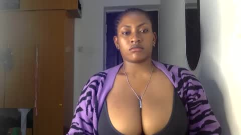 Snapshot of lick_my_pussyyy226651 chatting on January 12, 12:28 am caira online show from January 12, 12:28 am