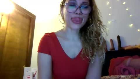 lickablemiami online show from November 20, 3:31 pm