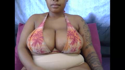 lickabletash98 online show from January 23, 12:09 pm