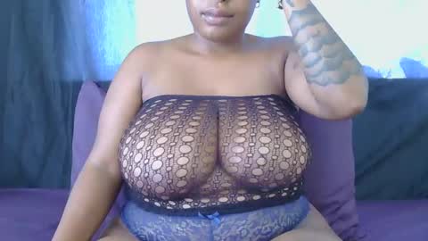 lickabletash98 online show from January 24, 6:14 am
