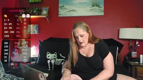 Snapshot of lickienickie chatting on September 19, 6:06 am Lickie Nickie online show from September 19, 6:06 am