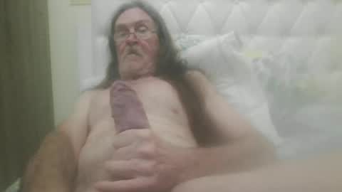lickittostickit online show from January 17, 5:32 am