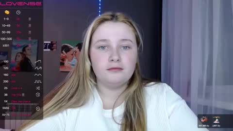 light_lunaa online show from November 13, 2:20 pm