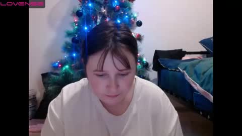 Snapshot of light_lunaa chatting on January 2, 4:02 pm light_lunaa online show from January 2, 4:02 pm