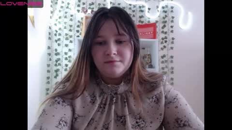 Snapshot of light_lunaa chatting on January 13, 6:16 am light_lunaa online show from January 13, 6:16 am