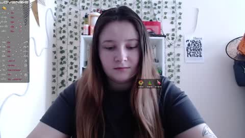 Snapshot of light_lunaa chatting on January 31, 4:25 am light_lunaa online show from January 31, 4:25 am