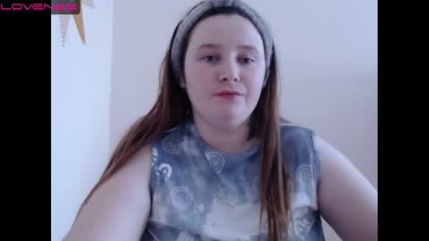 Snapshot of light_lunaa chatting on January 8, 8:49 am light_lunaa online show from January 8, 8:49 am