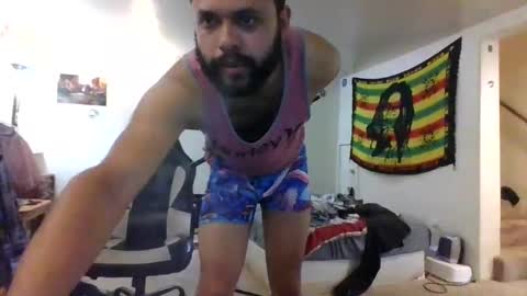 Snapshot of lightskinned666 chatting on September 13, 3:20 am lightskinned666 online show from September 13, 3:20 am