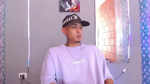 Daniel online show from April 25, 8:06 pm