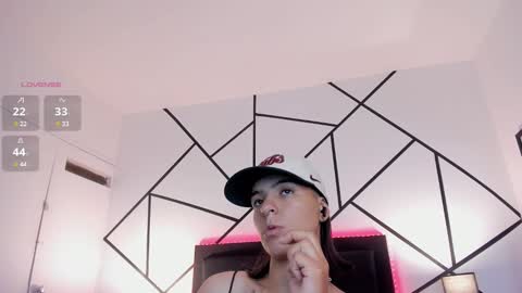 Snapshot of liiam_smith_ chatting on February 10, 2:59 pm liiam_smith_ online show from February 10, 2:59 pm