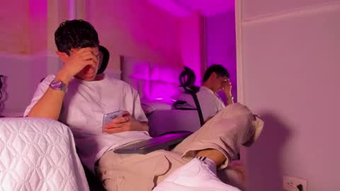 L I I A M online show from March 5, 10:33 am