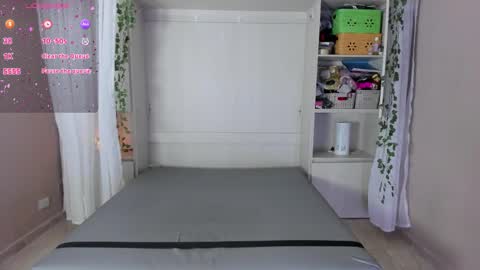         online show from March 3, 11:50 am