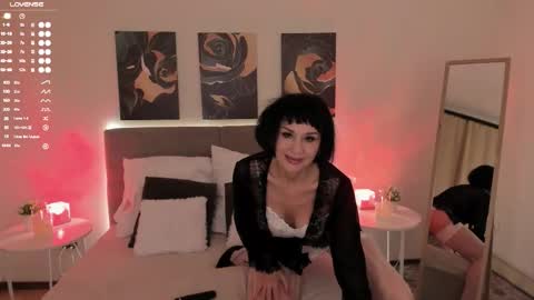 Snapshot of likaklint chatting on September 15, 9:16 pm Lika online show from September 15, 9:16 pm