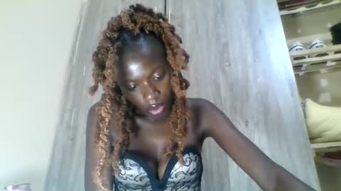 lil6041 online show from October 21, 9:58 am