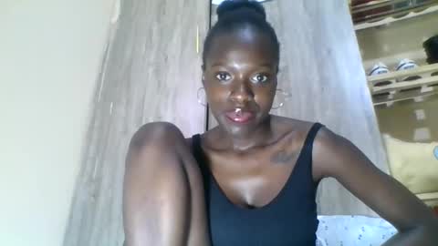 lil6041 online show from October 19, 7:35 am