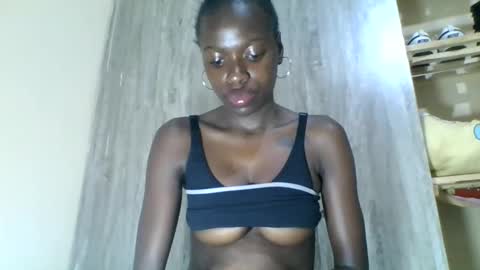 lil6041 online show from October 18, 12:37 am