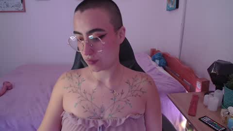 im MIA  -- MY OF is catsito3 online show from February 8, 6:12 am