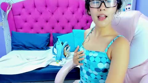 Lili Cey online show from January 30, 5:17 pm