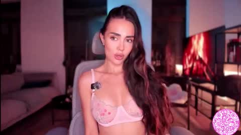 Snapshot of lil_gabbyg chatting on September 17, 6:55 pm Gabriela online show from September 17, 6:55 pm
