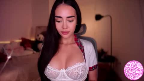 Gabriela online show from September 25, 6:59 pm