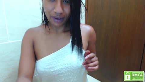 Snapshot of lil_ith chatting on January 18, 11:22 pm Lilith online show from January 18, 11:22 pm