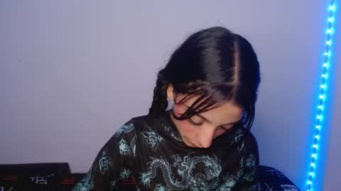 Lisaa online show from February 27, 8:24 am