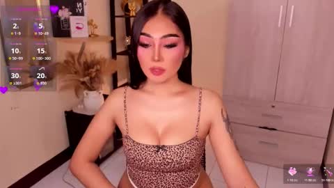 Miss Lily online show from October 25, 8:20 pm