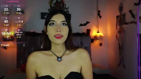 lila_min online show from October 5, 7:54 pm