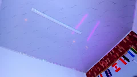 lila_pinky_ online show from July 10, 12:54 pm