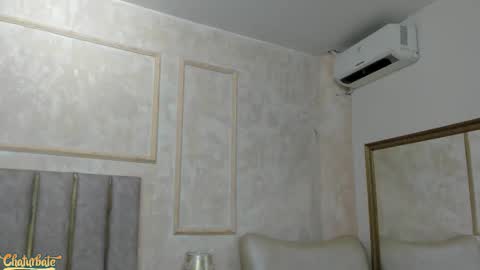 lila bailey  online show from October 14, 7:39 pm