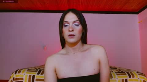 Lila Martin online show from December 2, 9:46 pm