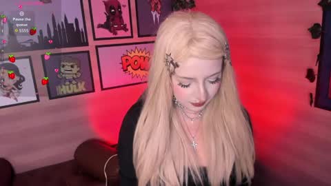 Lila online show from April 4, 2:02 pm